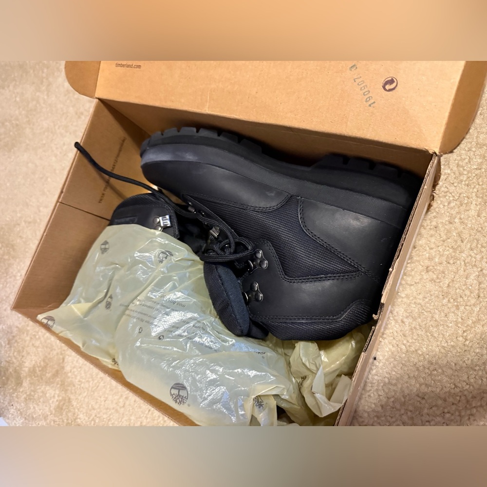 Timberland Men's Black Boots - Picture 4 of 8